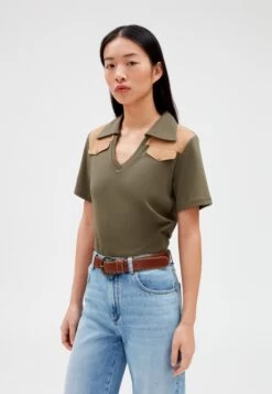 CLAUDIE PIERLOT Tavi - Polo - Kaki -Claudie Pierlot Mode 0c5cf9233a9743729f4f17afabc9034d