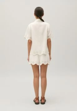 CLAUDIE PIERLOT Caresse - Chemisier - Ecru -Claudie Pierlot Mode 1c1ee77ecd554010883ffed6004e1ac6