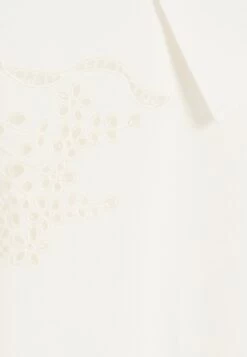 CLAUDIE PIERLOT Raflia - Robe Chemise - Ecru 13 CLAUDIE PIERLOT Raflia - Robe Chemise - Ecru -Claudie Pierlot Mode 40b821f87b1a4023869eb4d2c3cf3c5e