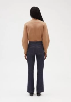 CLAUDIE PIERLOT Paolocourt - Jean Flare - Denim Brut -Claudie Pierlot Mode 56e9a950ba52404aa40bc88c24f6ec34