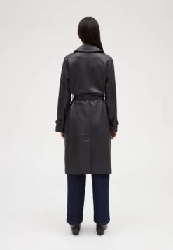 CLAUDIE PIERLOT Claudette - Manteau Court - Black -Claudie Pierlot Mode 5a4c4036a47345e290fb522610408daf