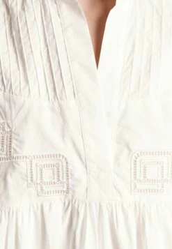 CLAUDIE PIERLOT Robe De Jour - Blanc 14 CLAUDIE PIERLOT Robe De Jour - Blanc -Claudie Pierlot Mode 5e6bea0bfdb74f51a5b237b88180a183