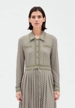 CLAUDIE PIERLOT Tanti - Robe Chemise - Print Clair 11 CLAUDIE PIERLOT Tanti - Robe Chemise - Print Clair -Claudie Pierlot Mode 5e98975cc0c44048a5f5dafaf28145c4