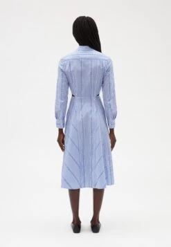 CLAUDIE PIERLOT Raia - Robe Chemise - Print Clair -Claudie Pierlot Mode 76dbb3d0759f4e998bb94822df61302d