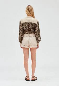 CLAUDIE PIERLOT Etude - Short - Mastic 10 CLAUDIE PIERLOT Etude - Short - Mastic -Claudie Pierlot Mode 839a5238c6014285af599c0b281fd6c7