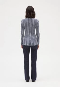 CLAUDIE PIERLOT Thilo - T-Shirt À Manches Longues - Print Clair 10 CLAUDIE PIERLOT Thilo - T-Shirt À Manches Longues - Print Clair -Claudie Pierlot Mode 88237df829f74963ab2e70fd19c04ebe