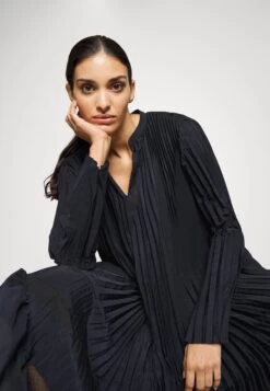 CLAUDIE PIERLOT Riverso - Robe De Jour - Marine -Claudie Pierlot Mode 8ff4e62ee611421f86d20a6ef11a4d8a