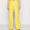 CLAUDIE PIERLOT Cfppa - Pantalon Classique - Jaune 1 CLAUDIE PIERLOT Cfppa - Pantalon Classique - Jaune -Claudie Pierlot Mode 9054f6609dd94e3ca762e101cf0b0f95