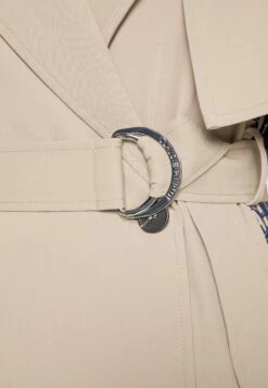 CLAUDIE PIERLOT Trench - Beige 17 CLAUDIE PIERLOT Trench - Beige -Claudie Pierlot Mode 97cb066a30de4373bc1f9c2b60cd231b