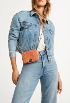 CLAUDIE PIERLOT Pochette Cuir Verni -Claudie Pierlot Mode Claudie CFASA00313 F008 H 2