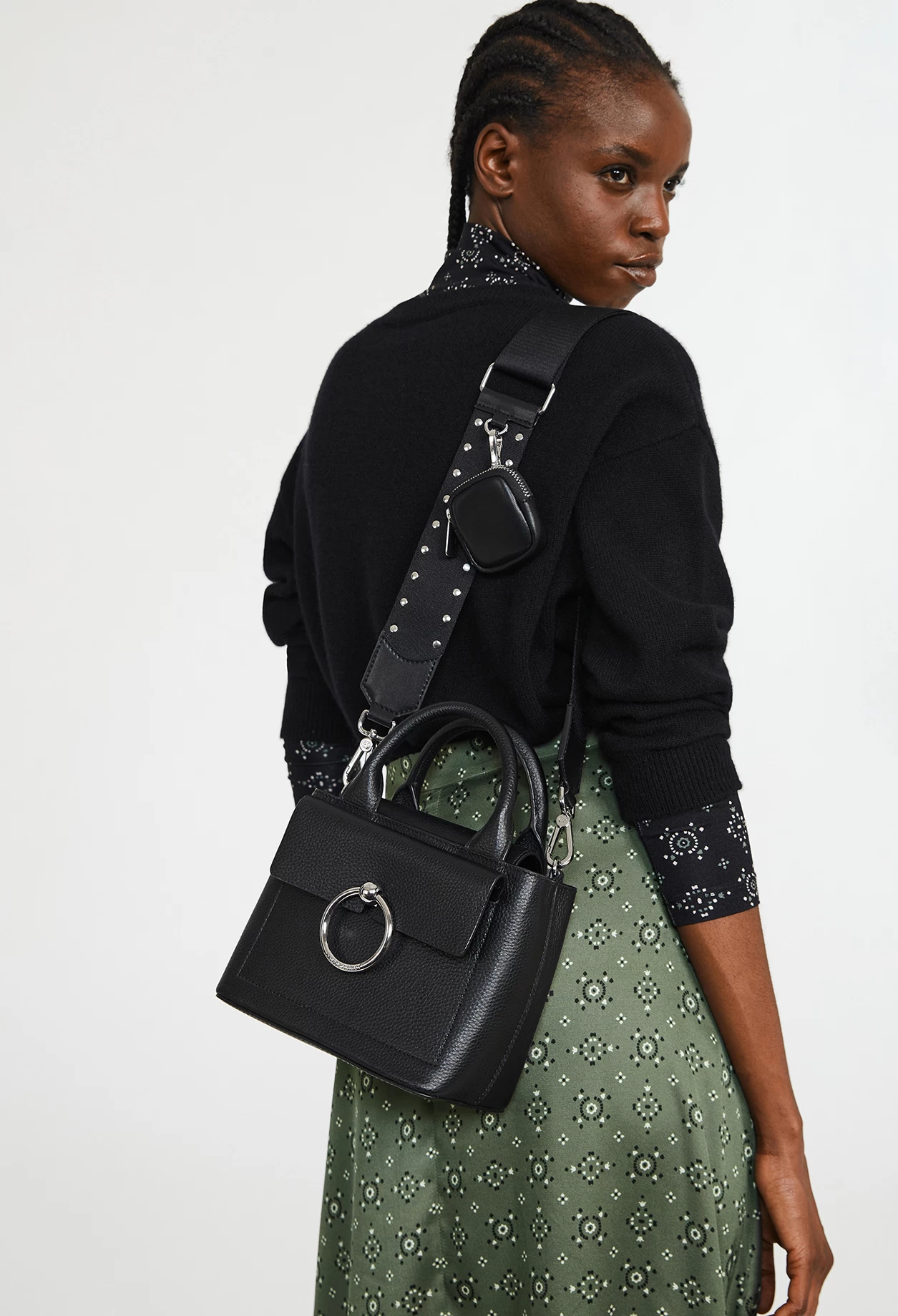 CLAUDIE PIERLOT Bandoulière Amovible Avec Etuis Airpods 4 CLAUDIE PIERLOT Bandoulière Amovible Avec Etuis Airpods – Image 2