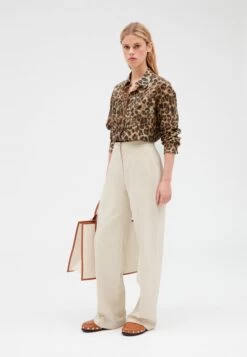 CLAUDIE PIERLOT Pistolin - Pantalon Classique - Lin 11 CLAUDIE PIERLOT Pistolin - Pantalon Classique - Lin -Claudie Pierlot Mode a0fb7333983849b0a5c21b741811d84a