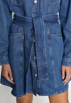 CLAUDIE PIERLOT Robe En Jean - Denim Blue 11 CLAUDIE PIERLOT Robe En Jean - Denim Blue -Claudie Pierlot Mode a2ede3507c474d4ea42ee55c97bf79cc