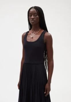 CLAUDIE PIERLOT Tradi - Robe Longue - Marine Profond -Claudie Pierlot Mode c53789b6a0e44d1cbcfd152a4cef7329