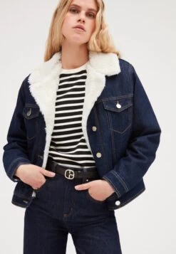 CLAUDIE PIERLOT Vague - Veste En Jean - Denim Brut 11 CLAUDIE PIERLOT Vague - Veste En Jean - Denim Brut -Claudie Pierlot Mode c5b231bbb9f04d57bd3384f4674e9239