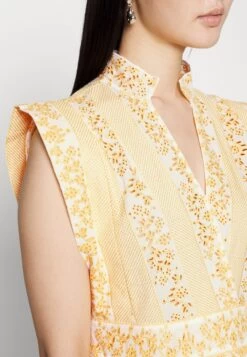 CLAUDIE PIERLOT Robe De Jour - Mimosa 13 CLAUDIE PIERLOT Robe De Jour - Mimosa -Claudie Pierlot Mode d0358a4941a741b1be9b14e8e0dd0819