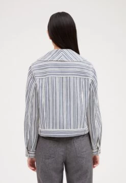 CLAUDIE PIERLOT Verisa - Veste Légère - Bicolore -Claudie Pierlot Mode dcd8e7367c854909bdac8b6ddb7477d2