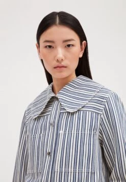 CLAUDIE PIERLOT Verisa - Veste Légère - Bicolore -Claudie Pierlot Mode e6ea856edf074574ba4d6971d75fd6e0