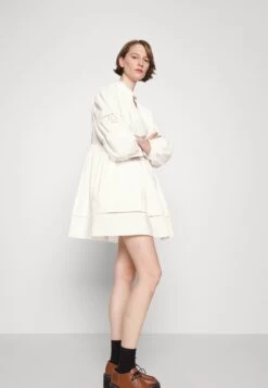 CLAUDIE PIERLOT Robe De Jour - Blanc 13 CLAUDIE PIERLOT Robe De Jour - Blanc -Claudie Pierlot Mode f4fcef4a69dd45d3a71633e83cecb730