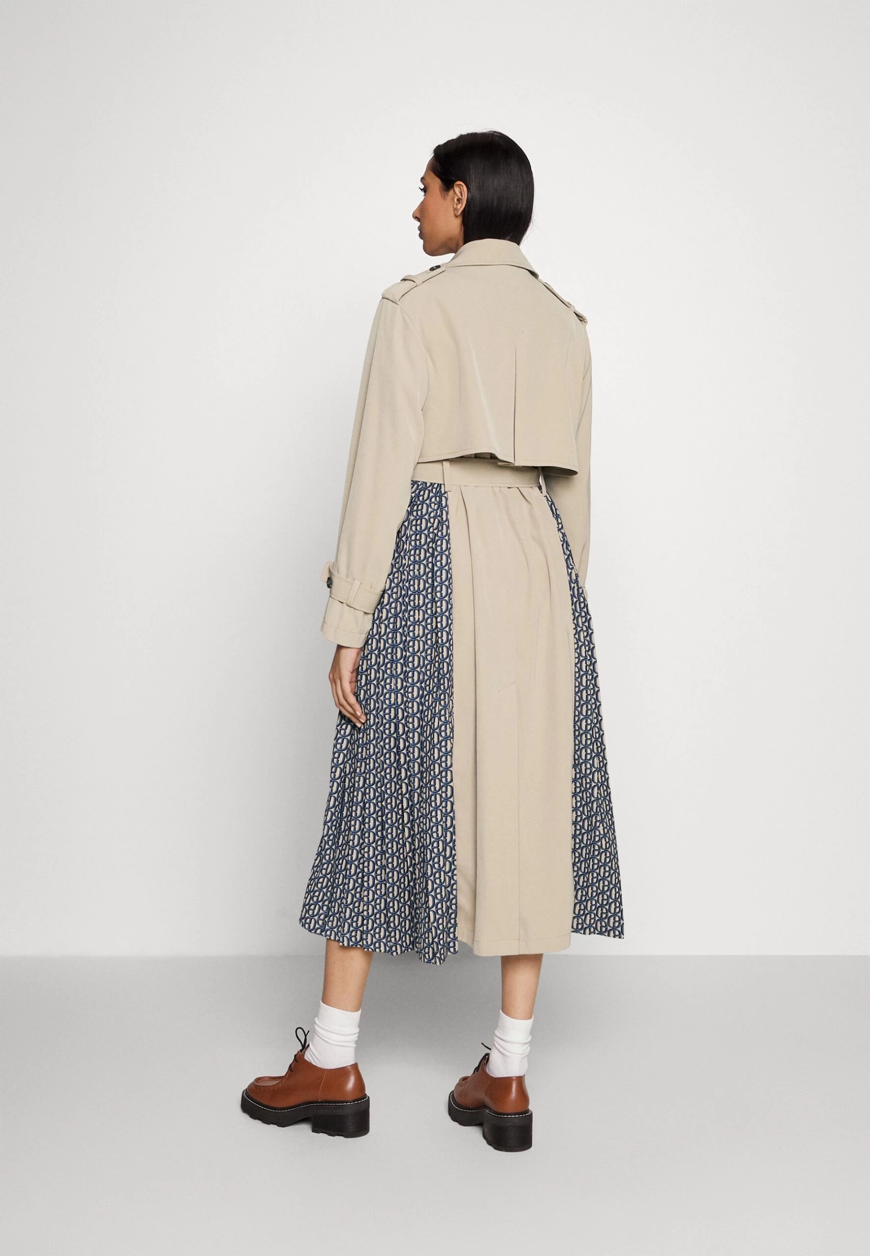 CLAUDIE PIERLOT Trench - Beige 5 CLAUDIE PIERLOT Trench - Beige – Image 3