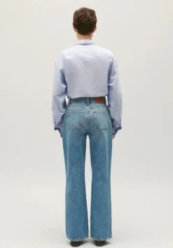 CLAUDIE PIERLOT Planete - Jean Droit - Denim Mid Blue -Claudie Pierlot Mode ff81f67c219c4331a43ccfba24fb3df9