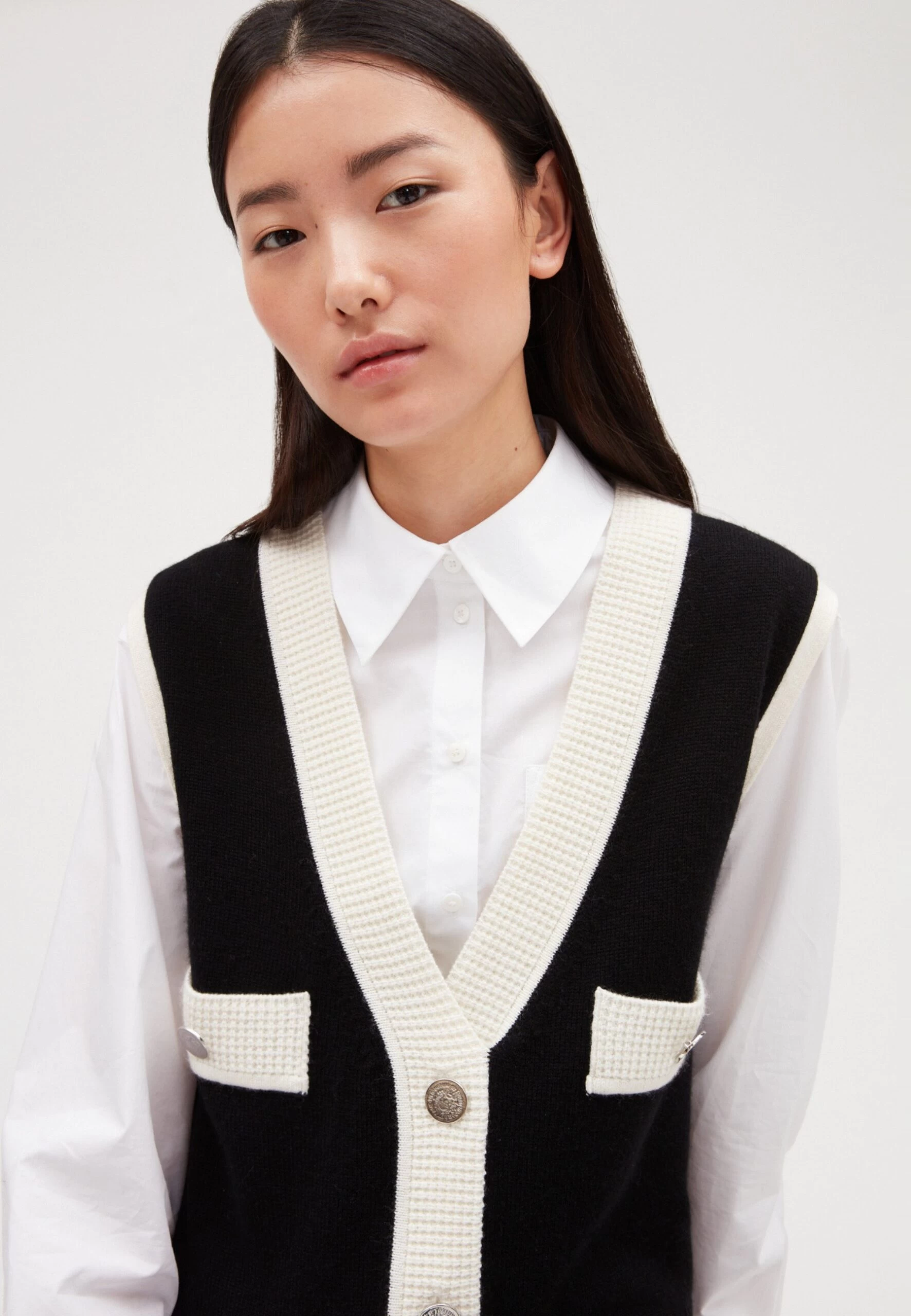 CLAUDIE PIERLOT Manou - Veste Sans Manches - Bicolore 5 CLAUDIE PIERLOT Manou - Veste Sans Manches - Bicolore – Image 3